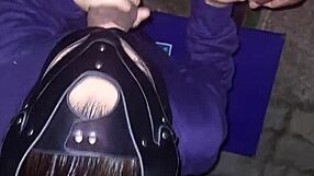 Safada Takes Piroca in Yard as Cars Pass Gets Cum and Piss Bath