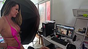 cleo cadillac's big ass and pussy tempt first-time fisting in the mansion