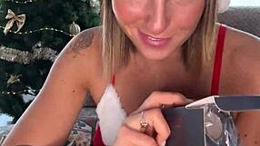 case #3, my little vibro makes this shaved pussy lose total control