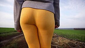 WATCH THESE TIGHT YOGA PANTS CLING TO HOT MILF ASSES OUTDOORS!
