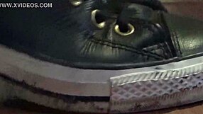 ever seen a giantess stomp a tiny clayman flat?