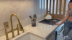 Big Ass Argentine Mature Fucks Real Estate Agent Hard?