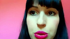 wanna pound sexy leanne richardson's tight holes now?