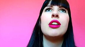 wanna pound sexy leanne richardson's tight holes now?