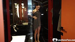 Natural Hottie Begs for Deepthroat Cowgirl and Doggystyle Pounding Right Now!