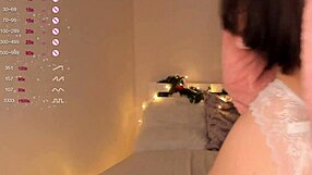 cute petite liza from w0wgirls shows off her big tits on cam