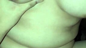 Vietnamese Beauty Chị Iuuuu Charms with Asian Allure