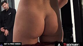 angelika grays books a session for intense workout routine