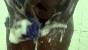 who's that curvy big tits neighbor showering by the pool fat pussy exposed