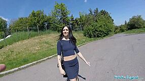 Amazingly Sexy Amateur Ass Rides Monster Cock for Cumshot Outdoors