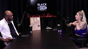 NA CADEIA ELA FOI COLOCADA NA SELA ESPECIAL MULHER DE BANDIDO GASTANDO TUDO JULIA FONTANELLi RED SHEER!