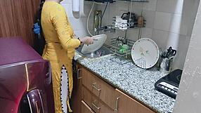 I'm So Horny Finding My Big Ass Stepmom In Kitchen For Hard Doggystyle