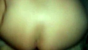 cogiendome con esta latina rellenita de tetas naturales en posicion sensual y bent over