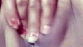 shital spreads legs for intense pussy licking and muff diving pleasure