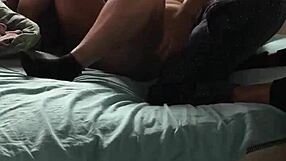 EATING PUSSY UPSIDE DOWN ON HEADSTAND