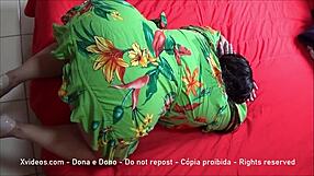 Minha esposa submissa exibe o rabo enorme gordo e caseiro