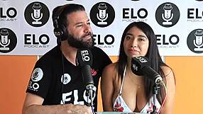 Sexy Verito Aguas Enters Picante Room in Mexico City!