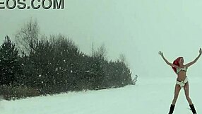 Naked Outdoor Garden Pussy Flash