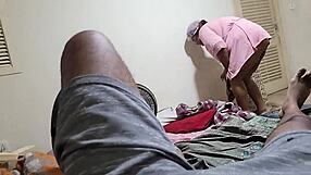 Madrasta Squirts Hard on Daddy's Huge Cock Ride