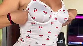 Neighbor's Cute Redhead Girlfriend Begs for Bold First-Time Pounding