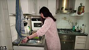 Pregnant Wife Titwanks Huge Cock Kitchen