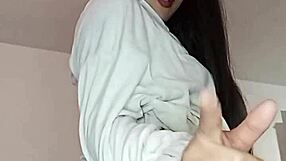 Colombian Hottie Squirts Wild in Horny Solo Play