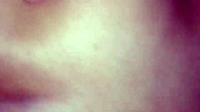 PUTITA VENEZOLANA EN CANADA BEGS FOR COCK!