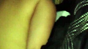 PUTITA VENEZOLANA EN CANADA BEGS FOR COCK!