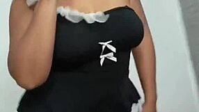 colombian bbw blonde spits saliva on black dildo mamada