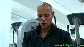 Gym beauty blonde hides a naughty secret workout