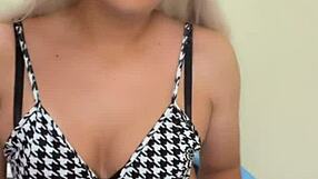 deliciosa transexual con pene rico y tetas pequeñas ready to play.