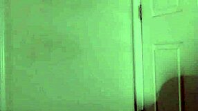 Thinking of romantic sketching to worship her beauty for free