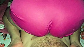 minha enteada gozando louca no meu pau enquanto a esposa viaja