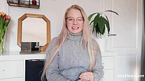 omg anna i'm squirting so much from this vibrator on my wet pussy...