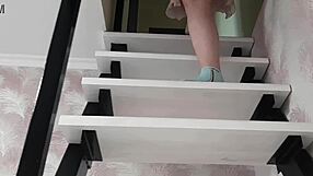 look at mommy's fat hairy pussy