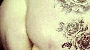 Minxycme's curvy ass takes that machine deep!