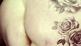 Minxycme's curvy ass takes that machine deep!