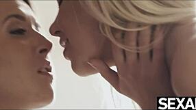 Sexy Girlfriends Scissor Passionately In Hot Lesbian 69