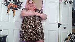 oh man, this desperate bbw hits orgasm in her sun dress