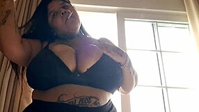im bbw smokin with my huge tits out motel window mary jhuana...
