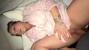 Man this couple's late night sex gets so hot with real moans