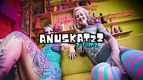 alt babe ever gap your ass with this huge toy fisting dildo?