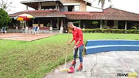 SHEMALE STROKES MASSIVE COCK BEFORE DEEPTHROAT SUCK OFF