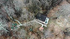 car sex with laura quest is wild 😍 flashing her big ass poolside before sucking cock 👅💦