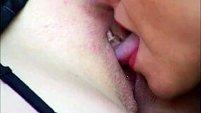 i'd rathr stay in lickin pussy all day than go to class...