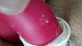 AmysExxxJuguetona grabs vibrator fucks pussy horny first