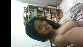 Hot indian desi teen sangita spreads sexy pussy wide!