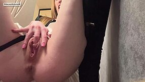 Damn, vikusik22a gives the deepest webcam blowjob ever