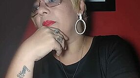 hey that sensitive lesbian gave the taxi driver some flirty comments on the ride 🚕😉