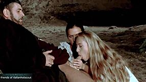 me and this beautiful blonde brunette get pounded hard by a guy with huge cock outdoors 😍🍆